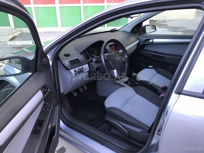 Opel Astra 2006, 158,900 km - 1.3 l - Bakı