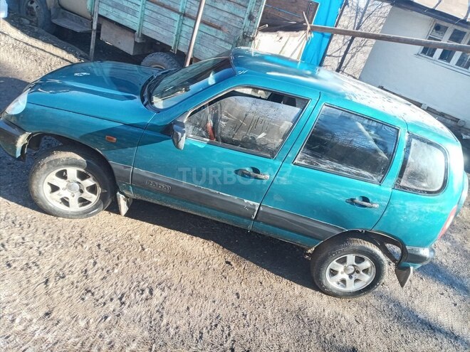 Chevrolet Niva 2001, 191,127 km - 1.7 л - Quba