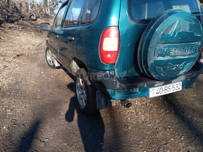 Chevrolet Niva 2001, 191,127 km - 1.7 л - Quba