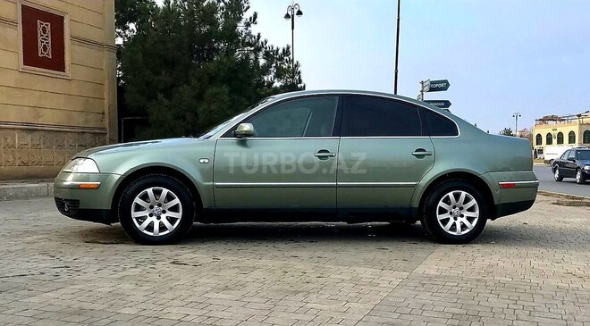 Volkswagen Passat 2002, 266,400 km - 1.8 l - Gəncə