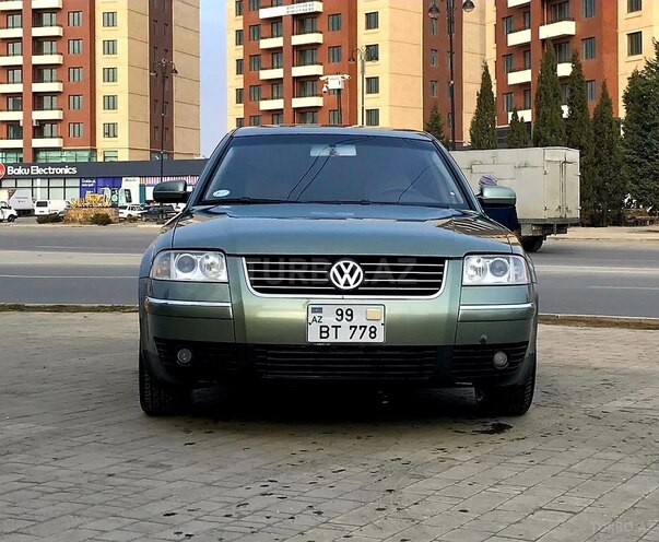 Volkswagen Passat 2002, 266,400 km - 1.8 l - Gəncə