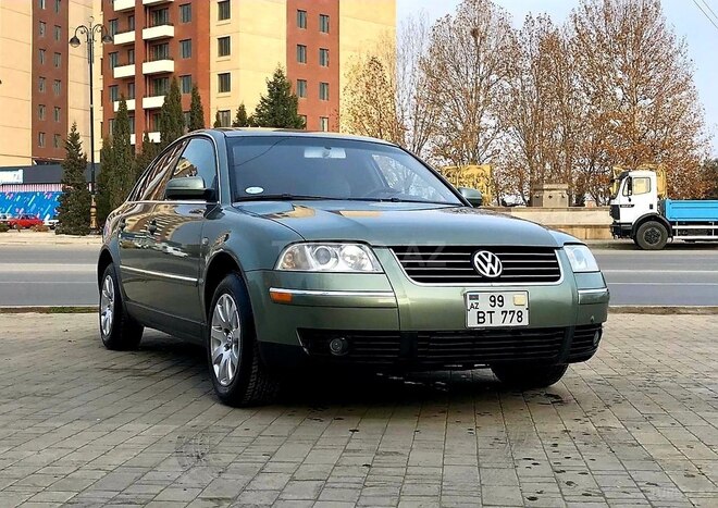 Volkswagen Passat 2002, 266,400 km - 1.8 l - Gəncə