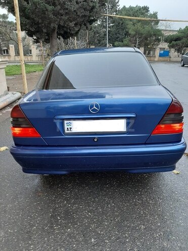 Mercedes C 180 1999, 380,000 km - 1.8 l - Bakı