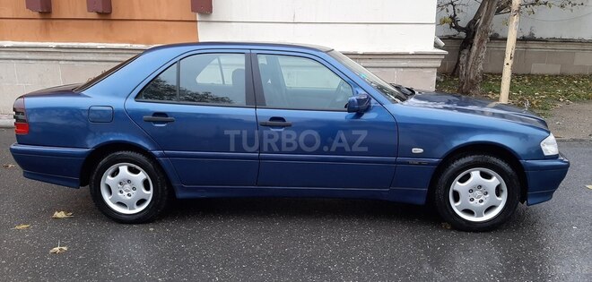 Mercedes C 180 1999, 380,000 km - 1.8 l - Bakı