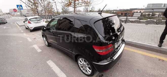 Mercedes B 180 2011, 60,000 km - 1.7 l - Bakı