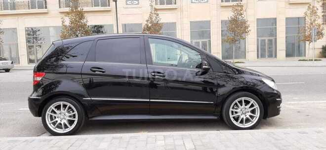 Mercedes B 180 2011, 60,000 km - 1.7 l - Bakı