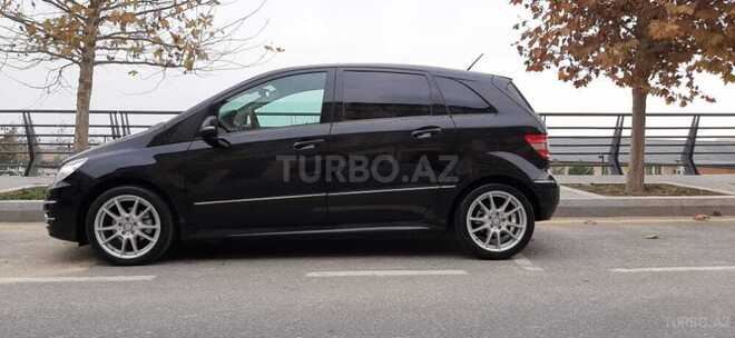 Mercedes B 180 2011, 60,000 km - 1.7 l - Bakı