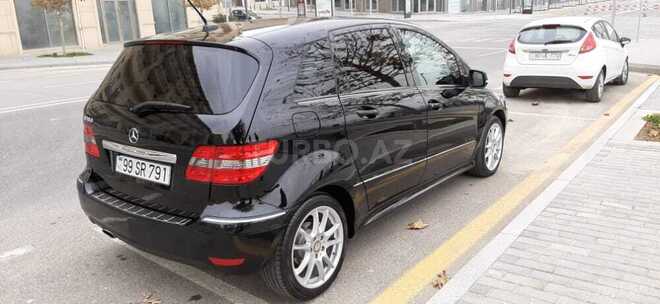 Mercedes B 180 2011, 60,000 km - 1.7 l - Bakı