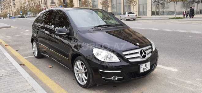 Mercedes B 180 2011, 60,000 km - 1.7 l - Bakı