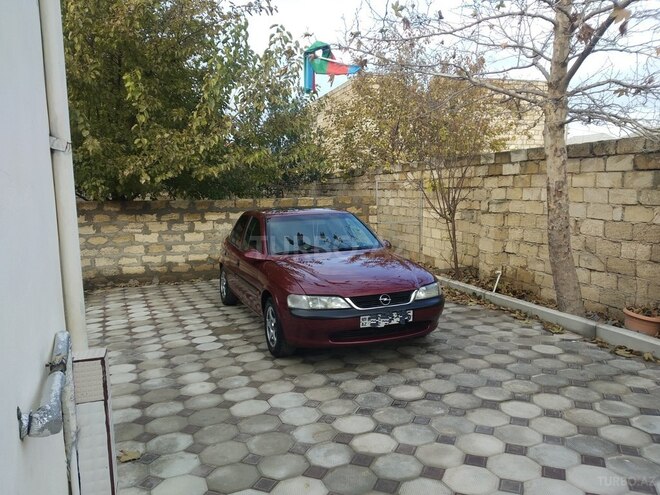 Opel Vectra 1995, 254,885 km - 1.6 l - Sumqayıt