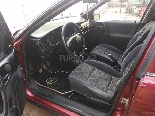 Opel Vectra 1995, 254,885 km - 1.6 l - Sumqayıt