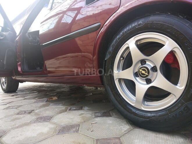 Opel Vectra 1995, 254,885 km - 1.6 l - Sumqayıt