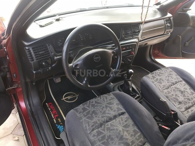 Opel Vectra 1995, 254,885 km - 1.6 l - Sumqayıt