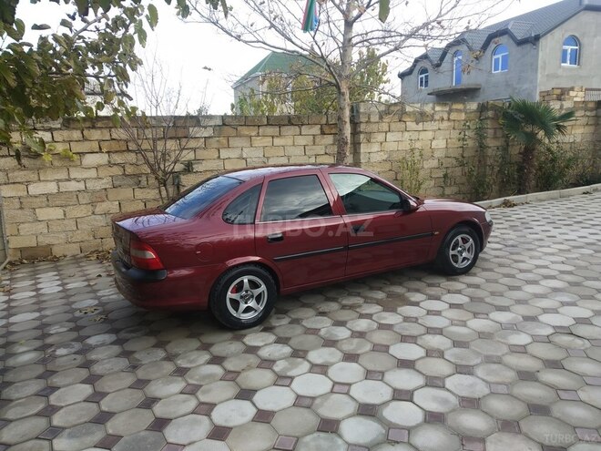 Opel Vectra 1995, 254,885 km - 1.6 l - Sumqayıt