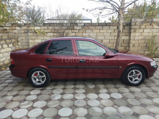 Opel Vectra 1995, 254,885 km - 1.6 l - Sumqayıt