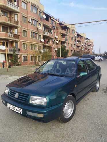 Volkswagen Vento 1996, 201,000 km - 1.8 l - Bakı