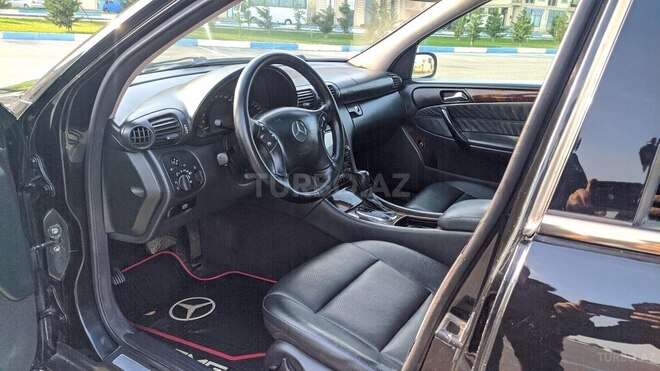 Mercedes C 240 2001, 250,000 km - 2.4 л - Sumqayıt