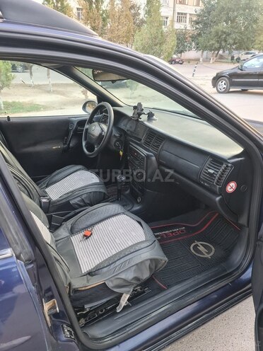 Opel Vectra 1998, 210,000 km - 1.8 l - Sumqayıt