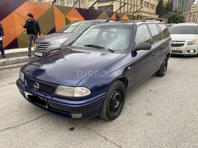 Opel Astra 1997, 250,000 km - 1.6 л - Bakı