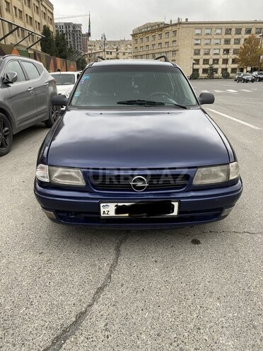 Opel Astra 1997, 250,000 km - 1.6 л - Bakı