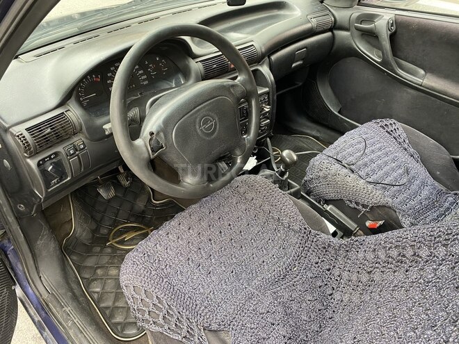 Opel Astra 1997, 250,000 km - 1.6 л - Bakı