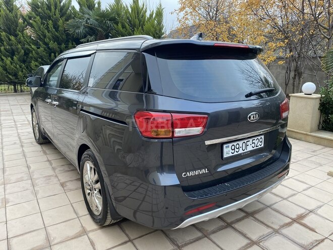 Kia Carnival 2015, 112,000 km - 2.2 l - Bakı