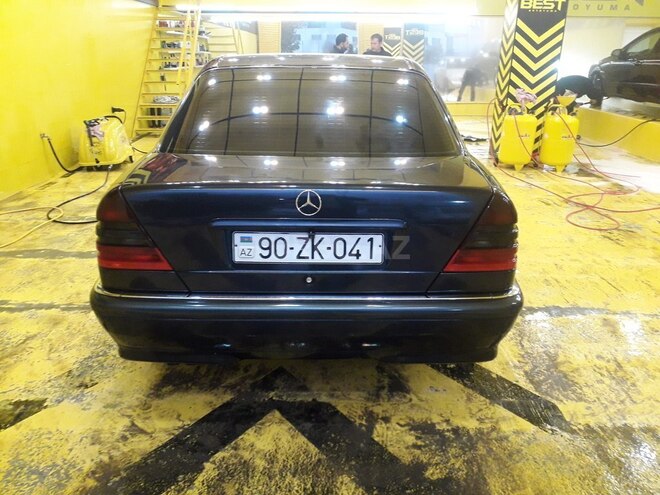 Mercedes C 200 1999, 283,000 km - 2.0 l - Bakı