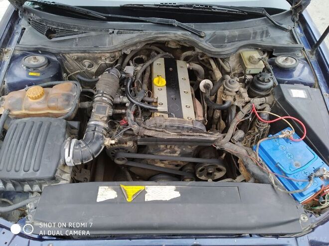 Opel Omega 1995, 235,680 km - 2.0 l - Bakı
