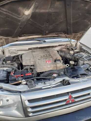 Mitsubishi Pajero io 2000, 280,000 km - 1.8 l - Bakı