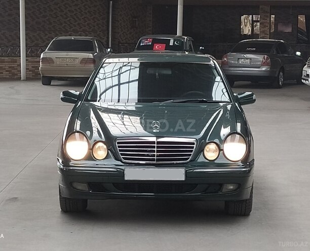 Mercedes E 220 2000, 232,000 km - 2.2 l - Gəncə