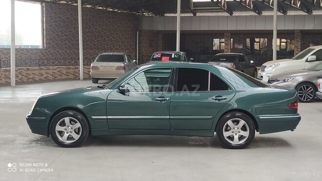 Mercedes E 220 2000, 232,000 km - 2.2 l - Gəncə