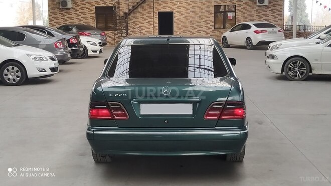 Mercedes E 220 2000, 232,000 km - 2.2 l - Gəncə