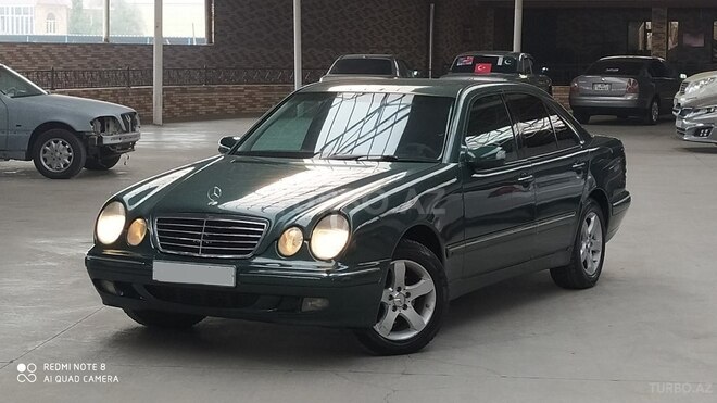 Mercedes E 220 2000, 232,000 km - 2.2 l - Gəncə