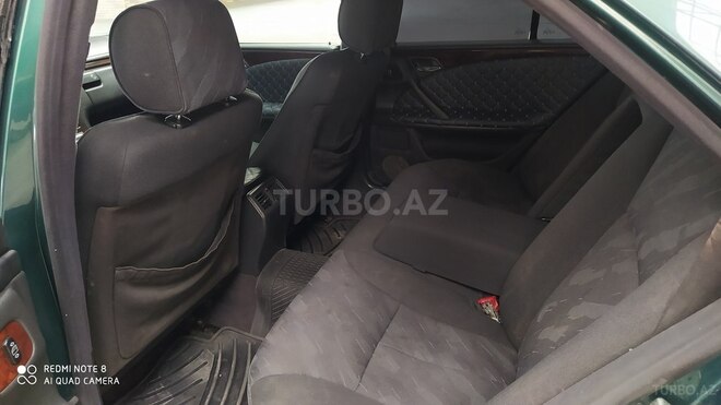 Mercedes E 220 2000, 232,000 km - 2.2 l - Gəncə
