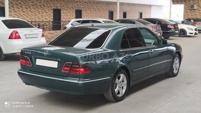 Mercedes E 220 2000, 232,000 km - 2.2 l - Gəncə