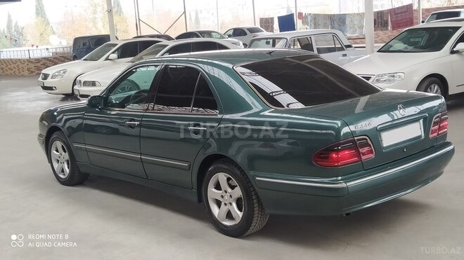 Mercedes E 220 2000, 232,000 km - 2.2 l - Gəncə