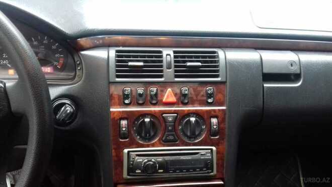 Mercedes E 200 1997, 336,000 km - 2.0 l - Bakı