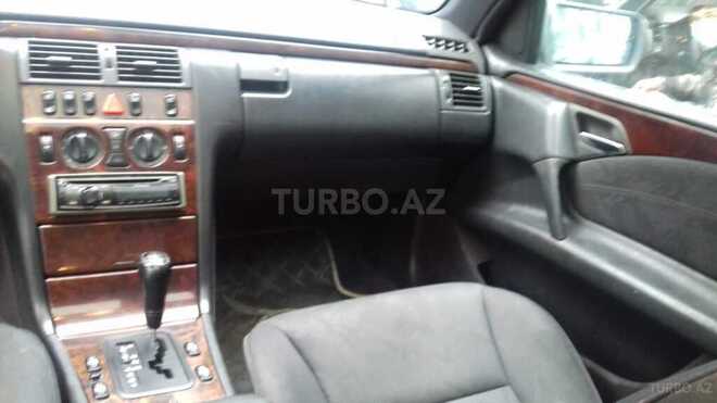 Mercedes E 200 1997, 336,000 km - 2.0 l - Bakı