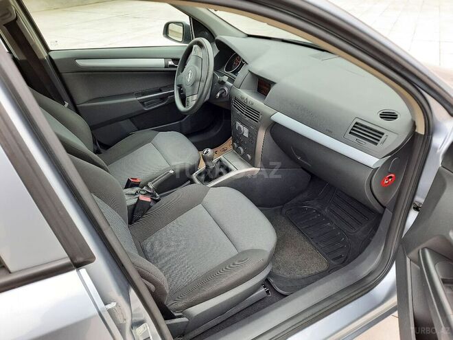 Opel Astra 2005, 157,000 km - 1.4 l - Bakı