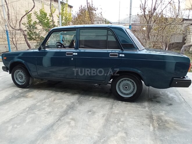 LADA (VAZ) 2107 2005, 85,000 km - 1.6 l - Yevlax