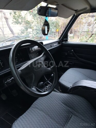 LADA (VAZ) 2107 2005, 85,000 km - 1.6 l - Yevlax