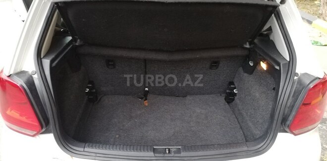 Volkswagen Polo 2010, 154,451 km - 1.4 л - Bakı