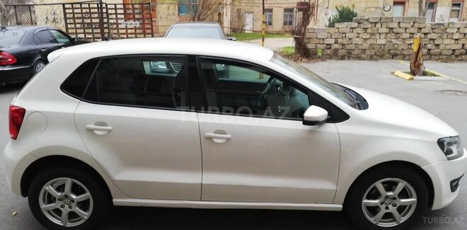Volkswagen Polo 2010, 154,451 km - 1.4 л - Bakı