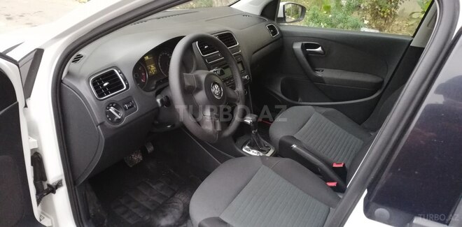 Volkswagen Polo 2010, 154,451 km - 1.4 л - Bakı