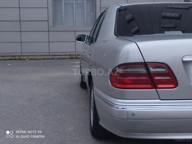 Mercedes E 280 2000, 450,000 km - 2.8 l - Bakı