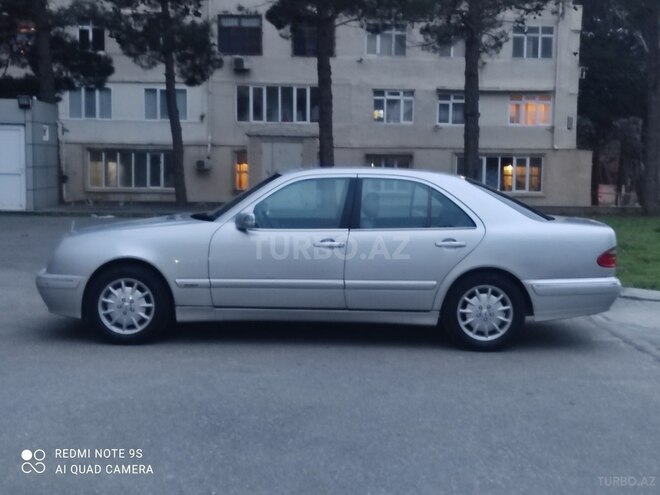 Mercedes E 280 2000, 450,000 km - 2.8 l - Bakı