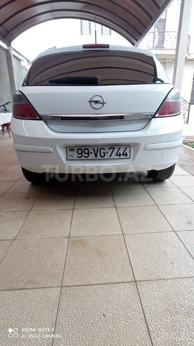 Opel Astra 2010, 188,000 km - 1.4 l - Gəncə
