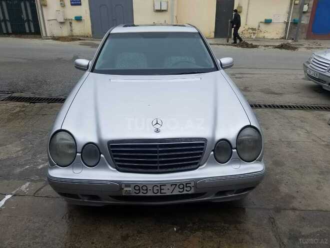 Mercedes E 220 2001, 284,000 km - 2.2 l - Bakı