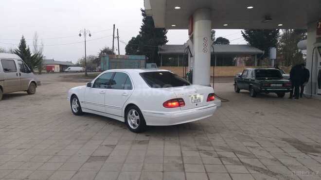 Mercedes E 320 1999, 186,000 km - 3.2 l - Cəlilabad