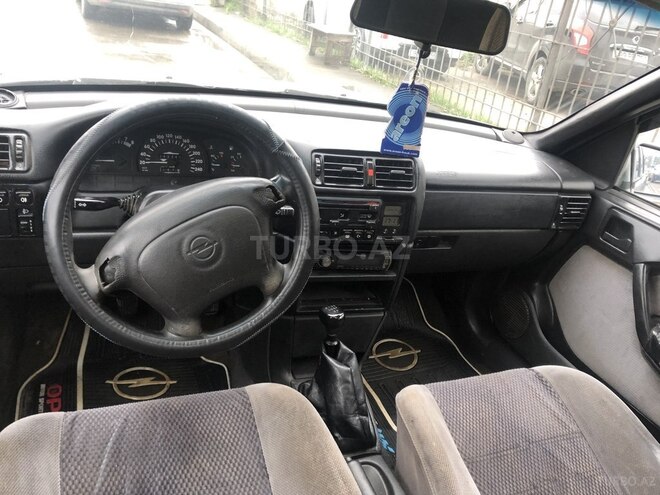 Opel Vectra 1995, 312,456 km - 1.8 l - Bakı